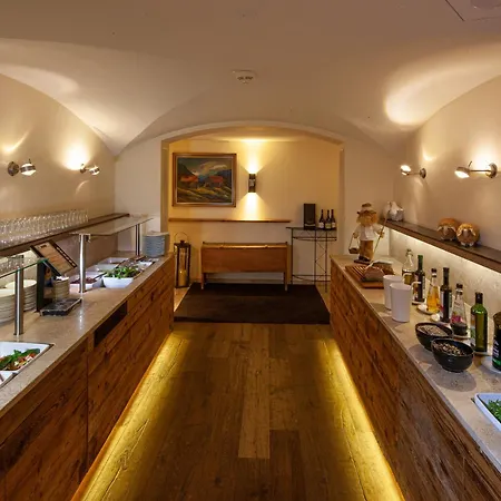 Hotel Walliserstube 3*