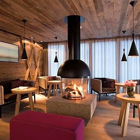 Walliserstube Otel