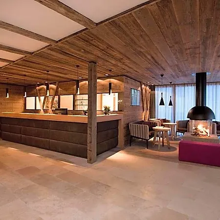 Walliserstube Otel